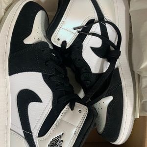 AIR JORDAN 1 MID SE